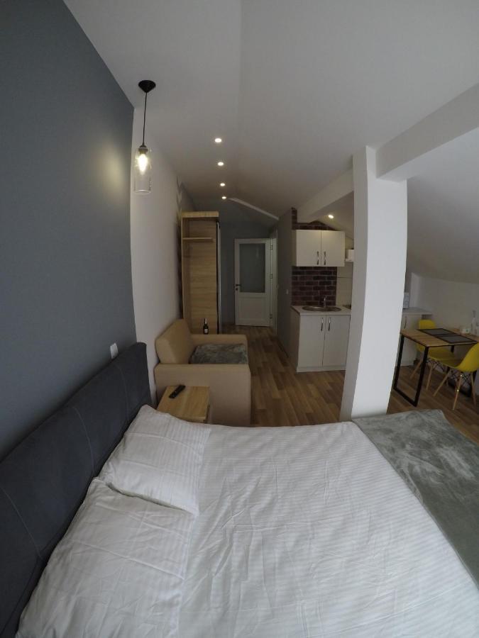 Edelberg Apartments Tatariv Luaran gambar